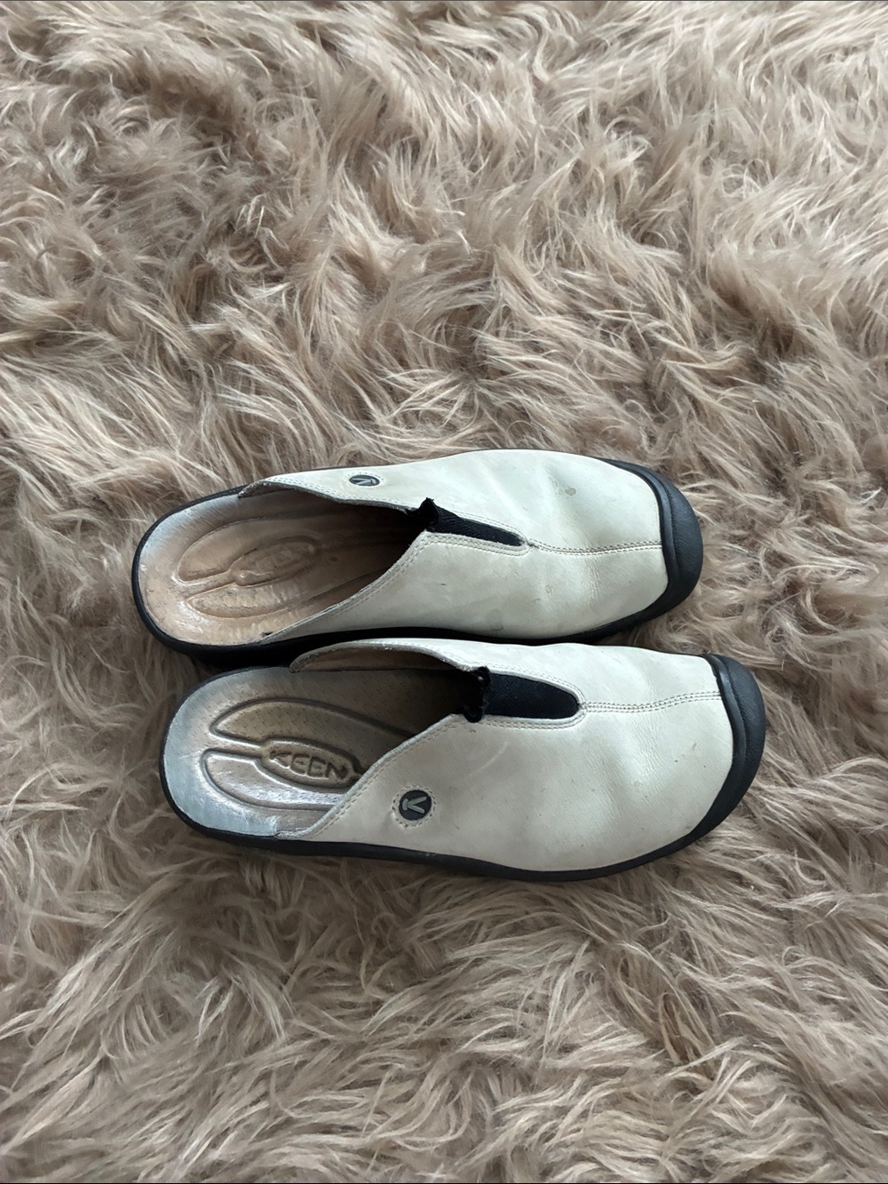 KEEN Women's Ivory and Black Slip-On Mule